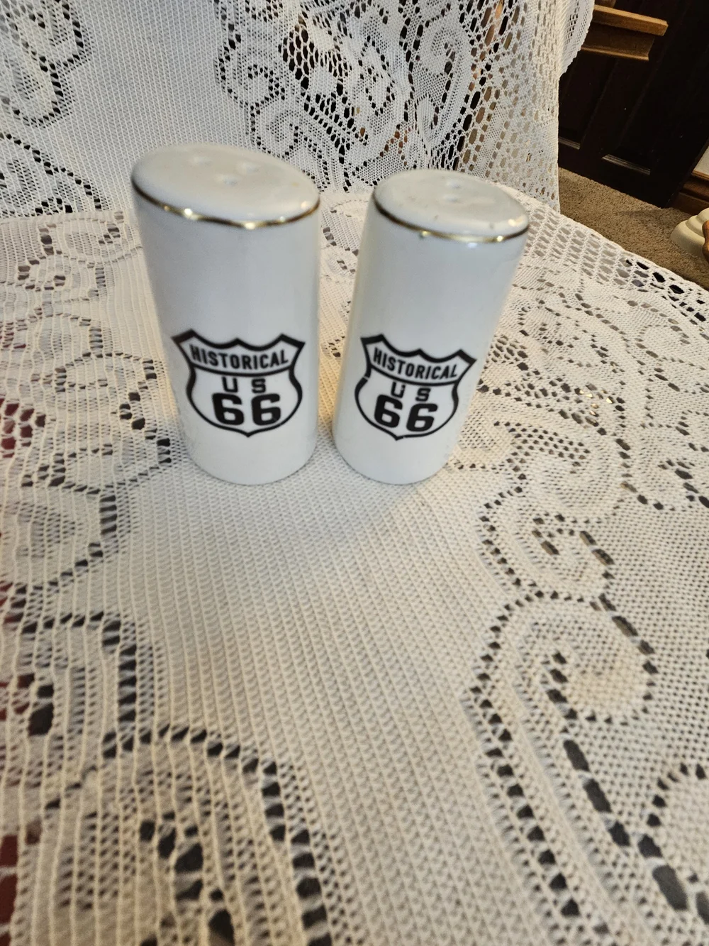 US 66 Porcelain Salt & Pepper Set with Gold Trim